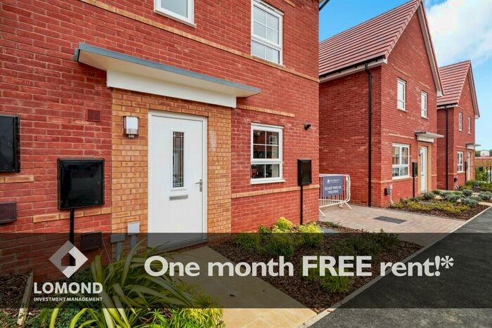 4 Bedroom Semi-Detached House To Rent In Bedroom Semi Detached House In Lilac Way, NN6