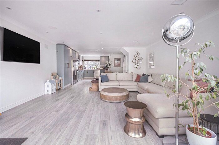4 Bedroom Terraced House To Rent In Seaton Close, Putney, SW15