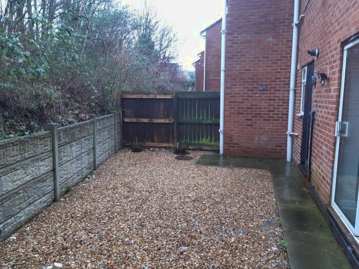 2 Bedroom Flat To Rent In Baker Street, Huyton, Liverpool, L36