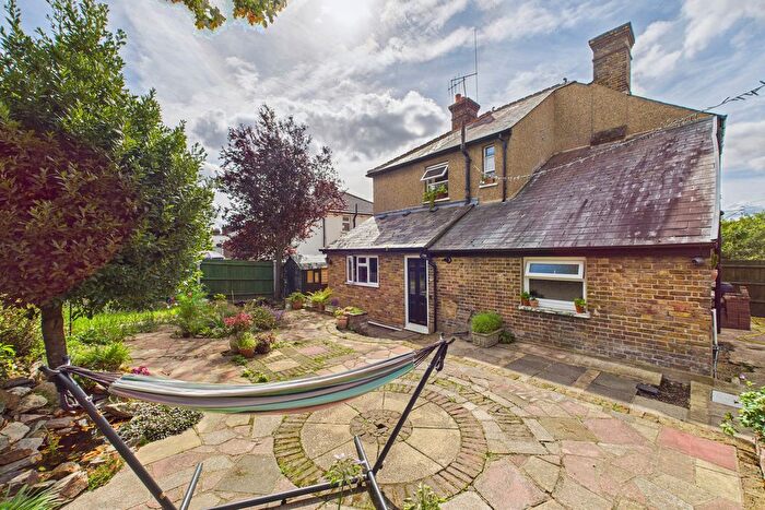 3 Bedroom Detached House For Sale In Lawn Lane, Hemel Hempstead, HP3