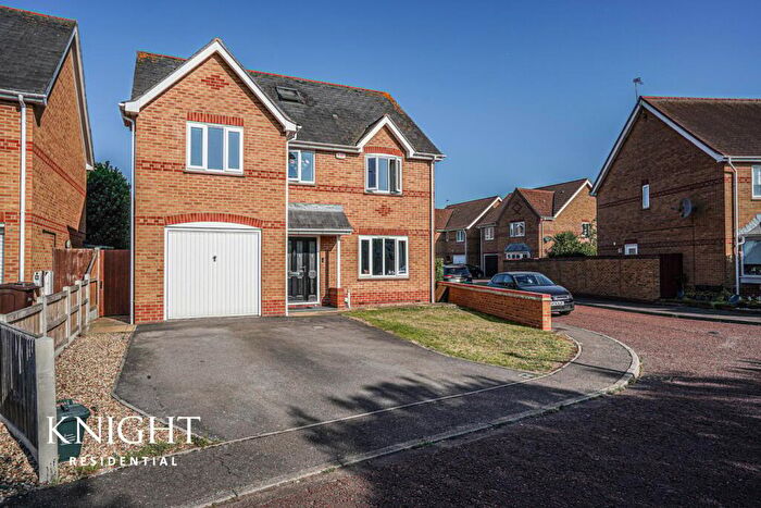 5 Bedroom Detached House For Sale In Camulus Close, Colchester, CO2