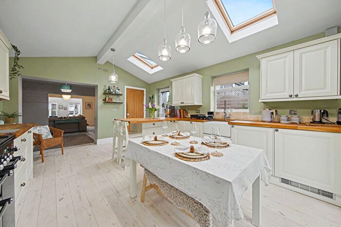 3 Bedroom Semi-Detached House For Sale In Nethermoor Road, Wingerworth, Chesterfield, S42