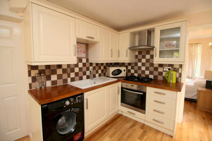 1 Bedroom Flat To Rent In Wymondley Road, Hitchin, SG4