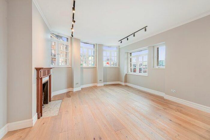 1 Bedroom Flat To Rent In Cheyne Walk, London, SW10