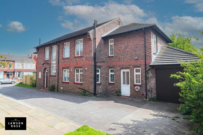 6 Bedroom Property To Rent In Lichfield Road, Portsmouth, PO3