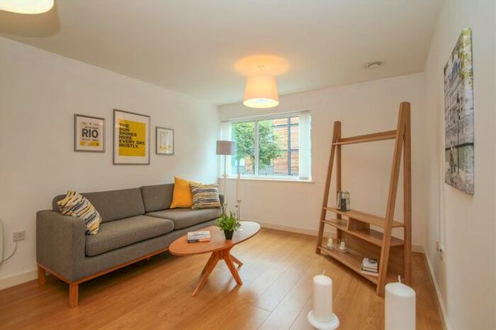 2 Bedroom Flat To Rent In Hudson Court, Broadway, Salford, M50