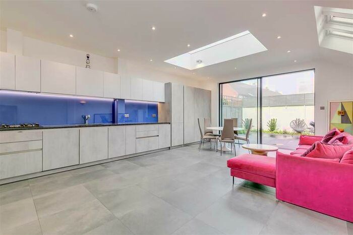 4 Bedroom Terraced House To Rent In Glebe Street, London, W4