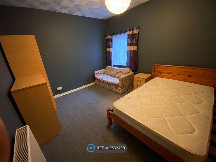 3 Bedroom Terraced House To Rent In Bevois Hill, Southampton, SO14