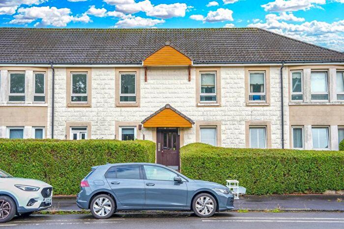 3 Bedroom Flat For Sale In Meiklewood Road, Govan, G51