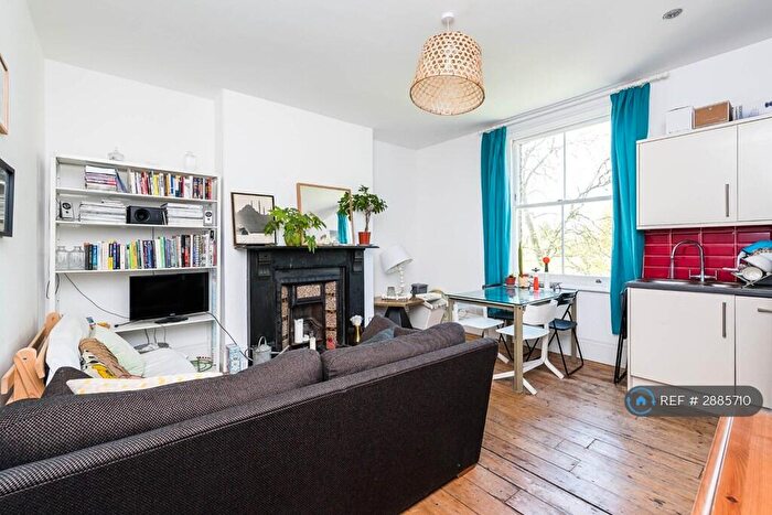 2 Bedroom Flat To Rent In Herne Hill, London, SE24