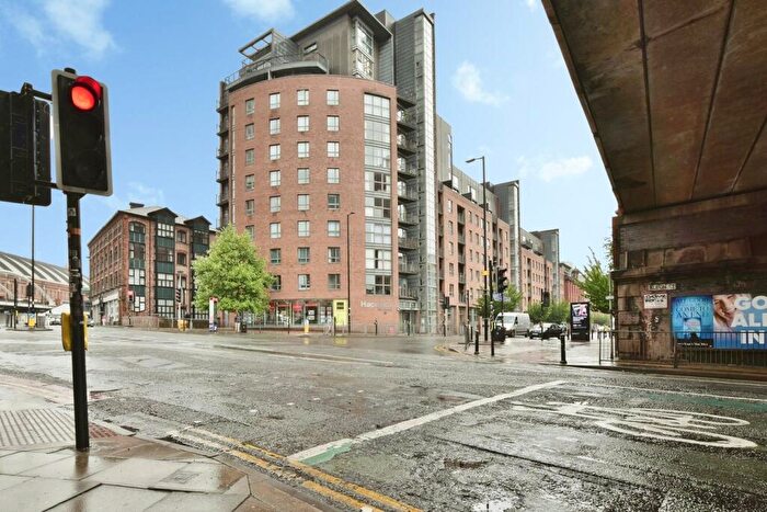 2 Bedroom Apartment For Sale In Whitworth Street West, Manchester, M1
