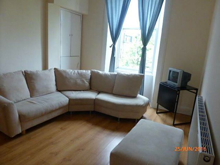 2 Bedroom Flat To Rent In / At Byres Road, G12