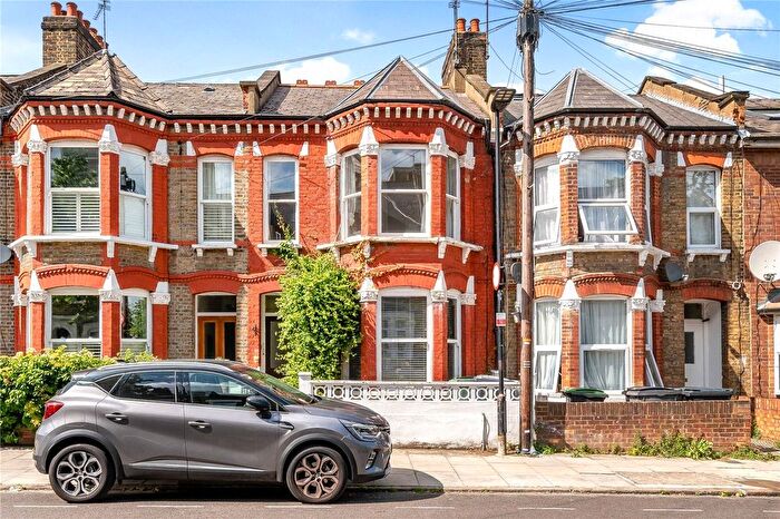 2 Bedroom Flat To Rent In Eade Road, London, N4
