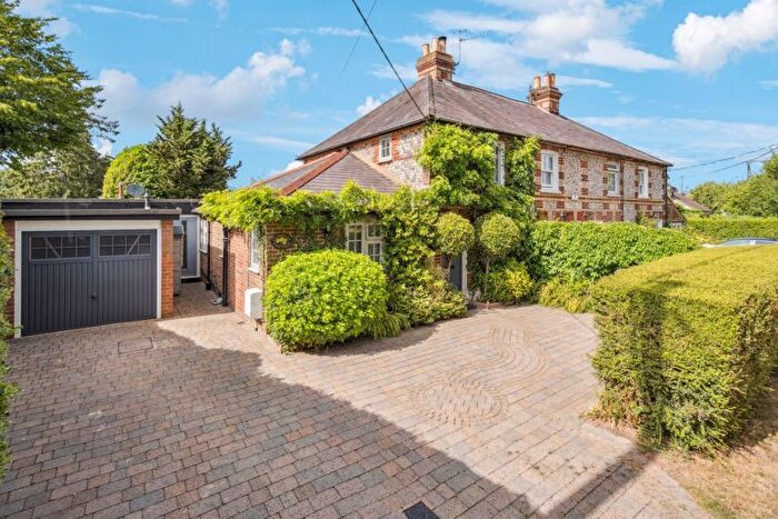 4 Bedroom Semi-Detached House For Sale In Kiln Road, Prestwood, HP16