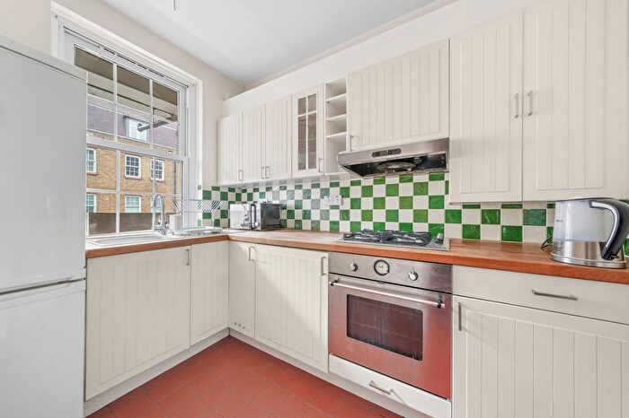 2 Bedroom Flat To Rent In Colet House, Doddington Grove, SE17