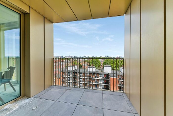 1 Bedroom Flat For Sale In Georgette Apartments, Sidney Street ., E1