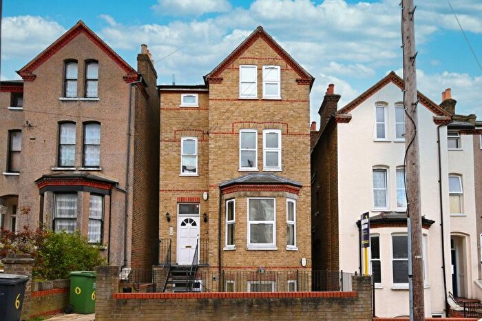 Studio To Rent In Blythe Hill, London, SE6