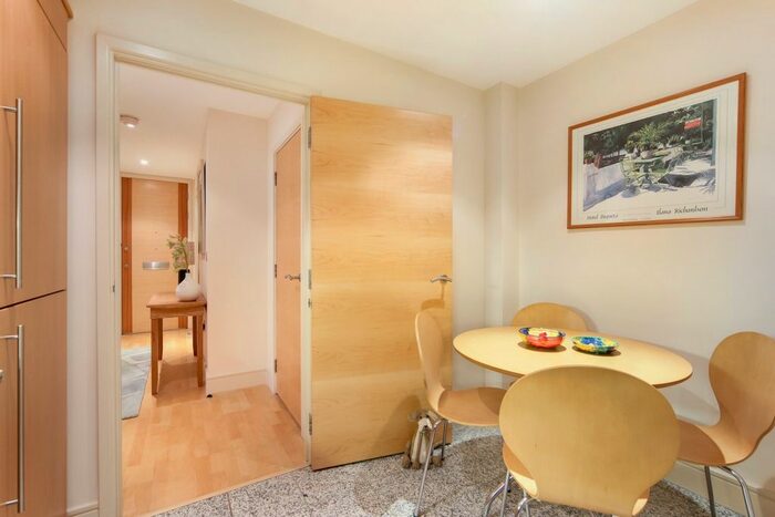 1 Bedroom Flat To Rent In Cayenne Court, London, SE1