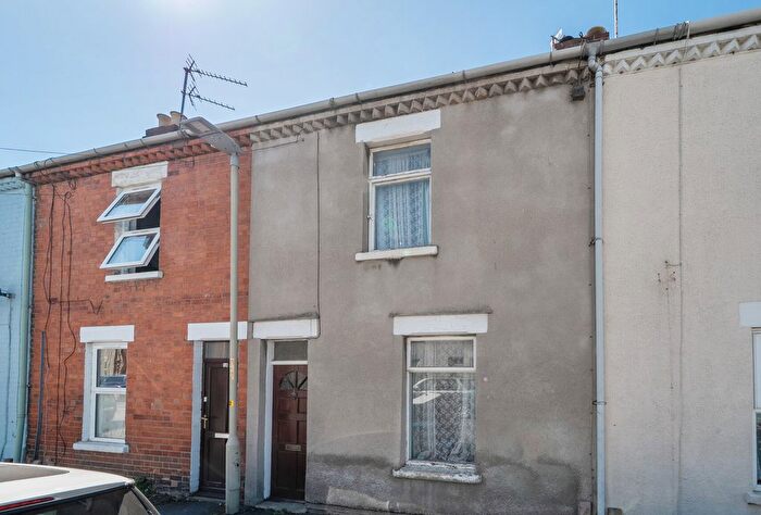 3 Bedroom Terraced House For Sale In Herbert Street, Gloucester, Gloucestershire, GL1