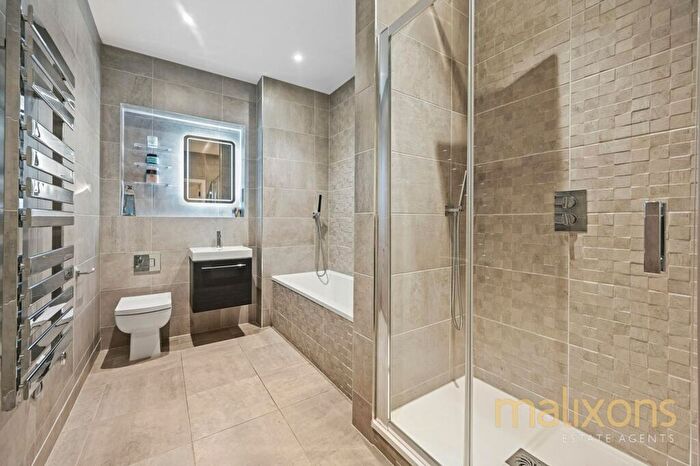 3 Bedroom Maisonette To Rent In Caithness Road, Mitcham, CR4