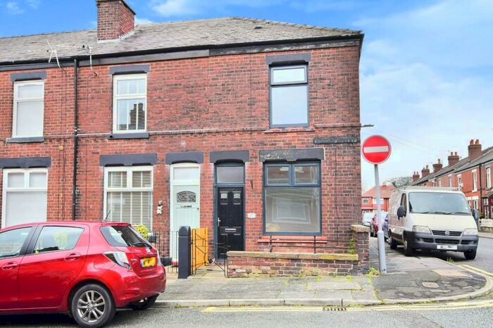 2 Bedroom End Of Terrace House To Rent In Athens Street, Offerton, Stockport, Cheshire, SK1