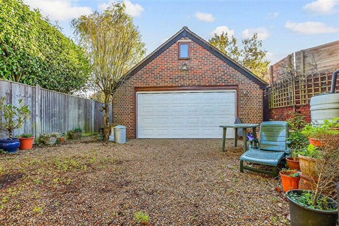 4 Bedroom Detached House For Sale In Ashford Road, St. Michaels, Tenterden, Kent, TN30