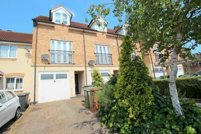 3 Bedroom Town House To Rent In St Katherine's Mews, Hampton Hargate, PE7