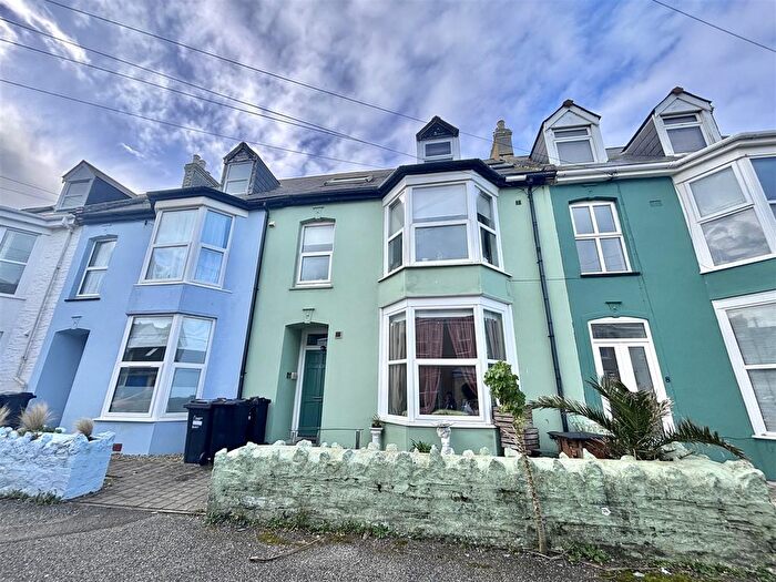 1 Bedroom Flat For Sale In Trevose Avenue, Newquay, TR7