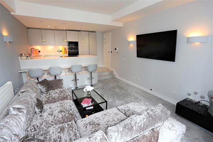 1 Bedroom Apartment To Rent In Century Buildings, St. Marys Parsonage, Manchester, M3