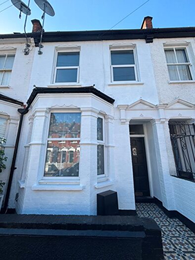 2 Bedroom Terraced House For Sale In Alexandra Road, London, N15