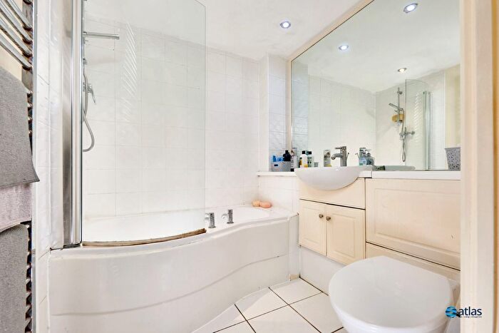 2 Bedroom Flat For Sale In Ellerman Road, Brunswick Dock, L3