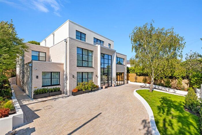 5 Bedroom Detached House For Sale In Hill Brow, Hove, BN3