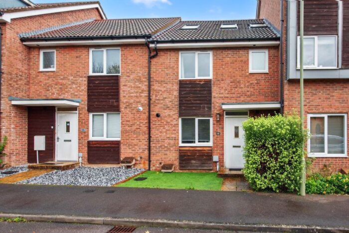 4 Bedroom Terraced House For Sale In Irvine Crescent, Basingstoke, RG24
