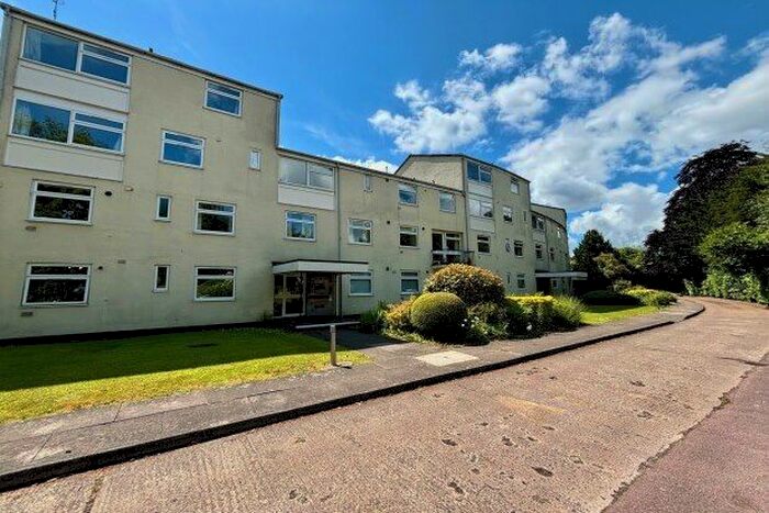 4 Bedroom Flat To Rent In Northumberland Court, Leamington Spa, CV32