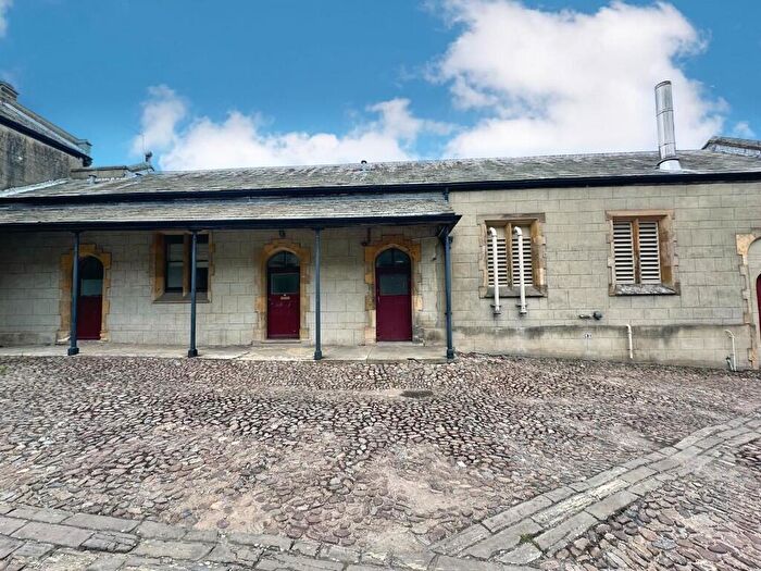 3 Bedroom Apartment To Rent In Allerton Castle, CB1