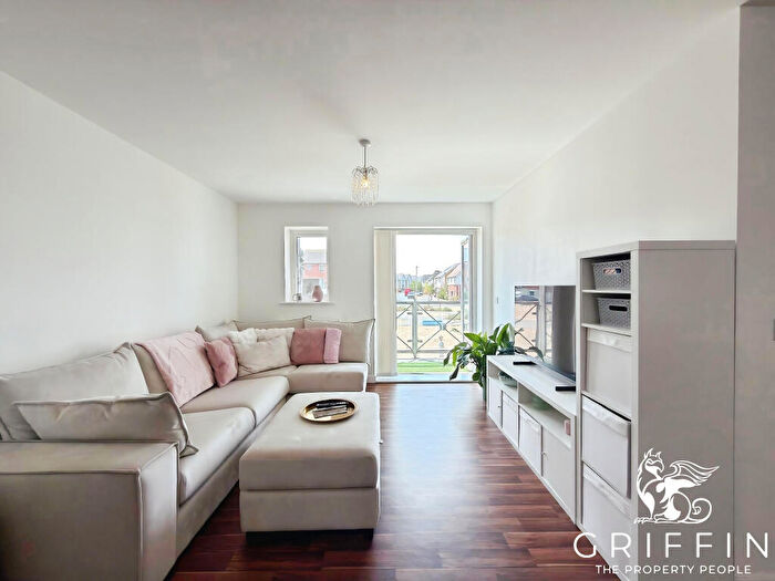 1 Bedroom Flat To Rent In Woodside Close, Grays, RM16