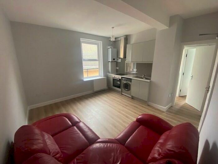 2 Bedroom Flat To Rent In Springfield Road, Blackpool, FY1