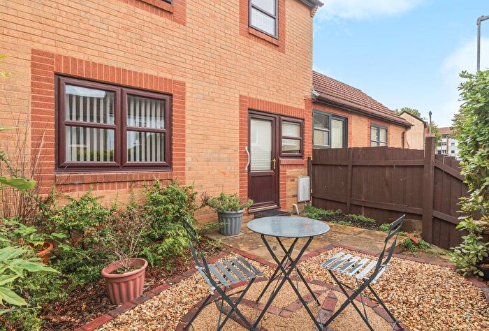 1 Bedroom Flat For Sale In Acacia Mews, Upper Station Road, Bristol, South Gloucestershire, BS16