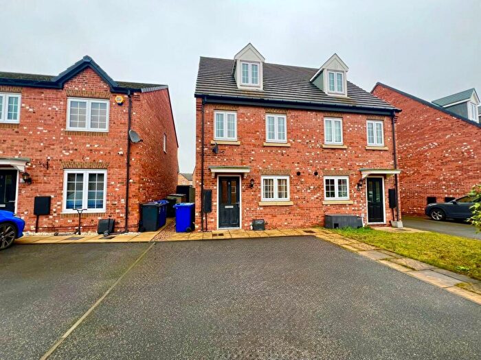 3 Bedroom Semi-Detached House For Sale In Fairlands Grove, Auckley, Doncaster, DN9