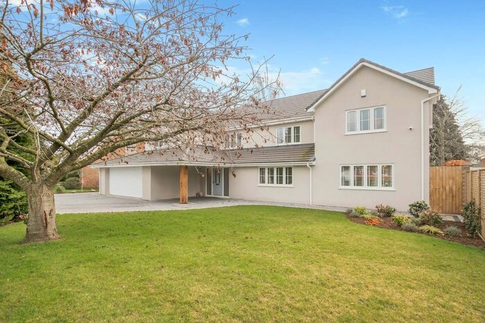 5 Bedroom Detached House For Sale In Field House Drive, Meole Village, Shrewsbury, Shropshire, SY3