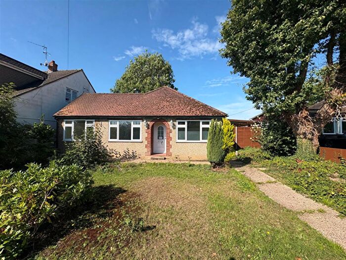 3 Bedroom Detached Bungalow For Sale In The Crescent, Bricket Wood, St. Albans, AL2
