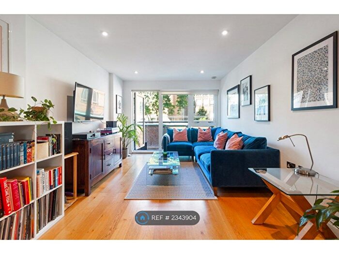 2 Bedroom Flat To Rent In Clerkenwell Road, London, EC1M