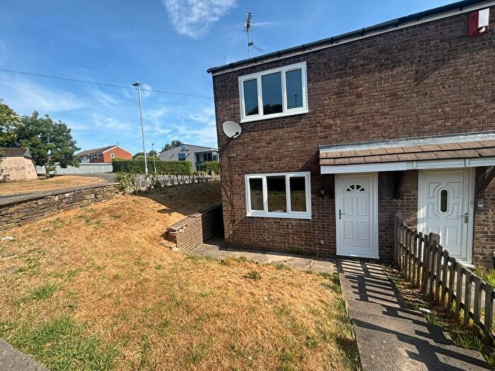 2 Bedroom End Of Terrace House For Sale In Bradford Road, Clayton, Bradford, BD14