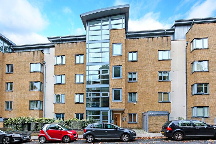 1 Bedroom Flat To Rent In Regents Park Road, London, NW1