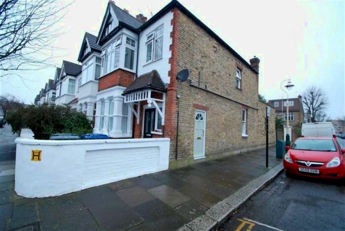 1 Bedroom Maisonette To Rent In Leybourne Avenue, Northfields, Ealing, W13