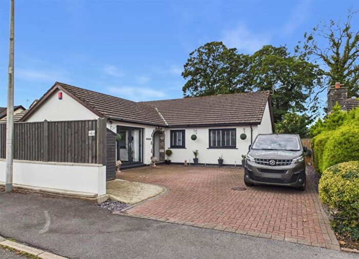 5 Bedroom Detached Bungalow For Sale In Freemans Walk, Pembroke - Bed + Bed Annexe, SA71
