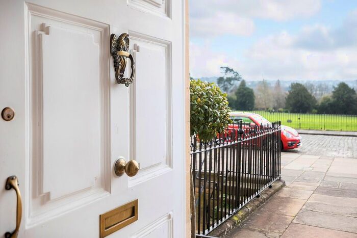 1 Bedroom Flat For Sale In Royal Crescent, Bath, BA1
