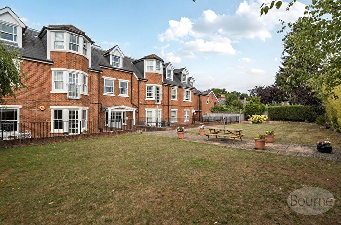 2 Bedroom Flat For Sale In Anyards Road, Cobham, Surrey, KT11