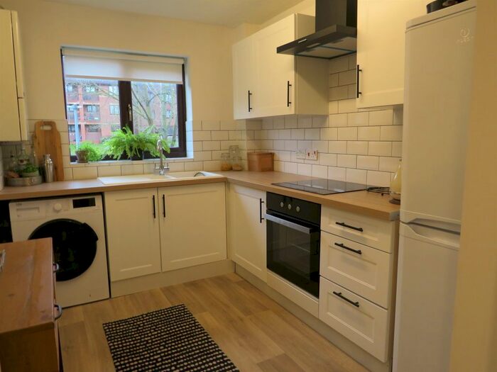 1 Bedroom Flat To Rent In Scott Road, Norwich, NR1