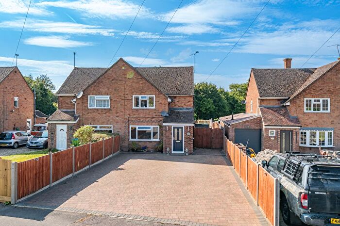 3 Bedroom Semi-Detached House For Sale In Maud Janes Close, Ivinghoe, Leighton Buzzard, LU7